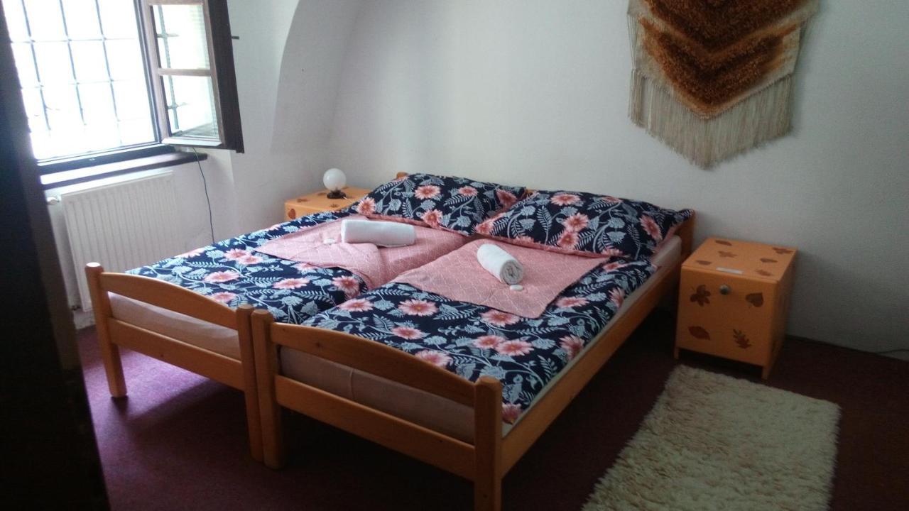 Penzion U Tkadlen Jindrichuv Hradec Exterior foto